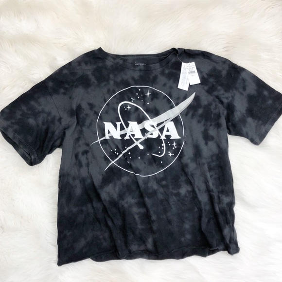 American Eagle Outfitters Tops - NWT American Eagle NASA TShirt Sz L ::L19